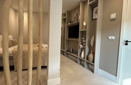 Municipality of Haarlem Cama Y Desayuno | Stylish Studio Near Haarlem Center & 15 minutes from Amsterdam