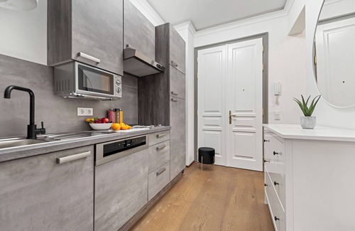 Rudolfsheim-Funfhaus Apartamento | Stylish Studio, Smart TV, 2 Beds