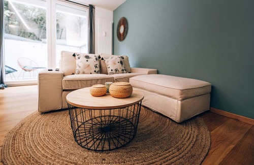 Belair Apartamento | Stylish Studio w Terrace in Heart of Lux