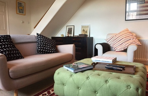 West Hampstead Apartamento | Elegante piso superior de 1 cama plana en West Hampstead