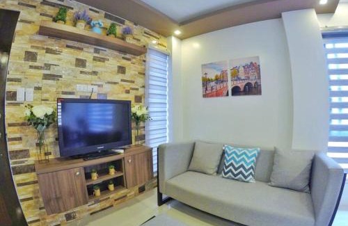 Balanga Apartamento | Stylish Townhouse in Balanga City Quiet Neighborhood