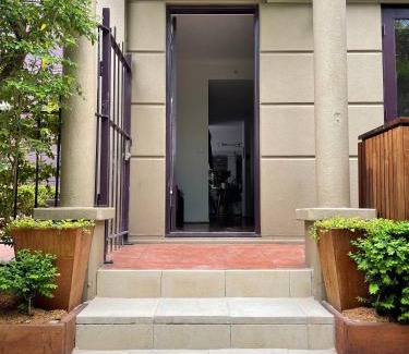 St Kilda Casa | Stylish Townhouse in Melbourne's Playground