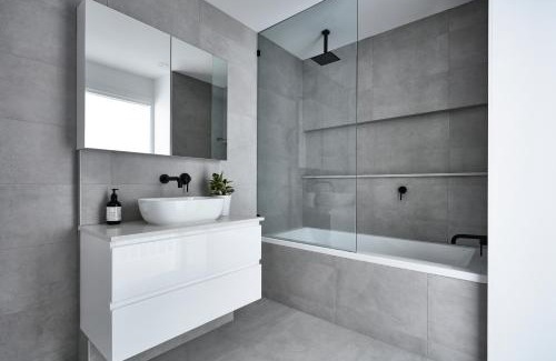 St Kilda Casa | Stylish Townhouse in Melbourne's Playground