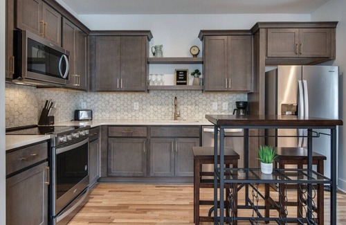 Greenwood Casa | Stylish East Nashville Townhouse for 6