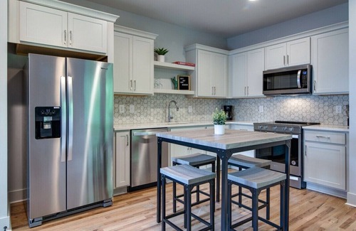 Greenwood Casa | Stylish Townhouse in East Nashville
