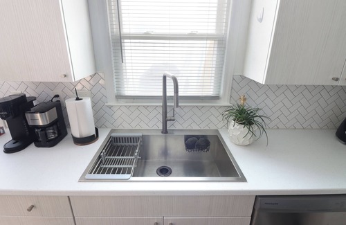 Myrtle Beach Casa | Stylish Townhouse Next to Beach Prime Location