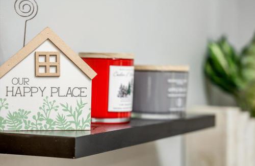Grosse Pointe Apartamento | Stylish, Tranquil & Comfy ~ Queen Beds ~ Pkg