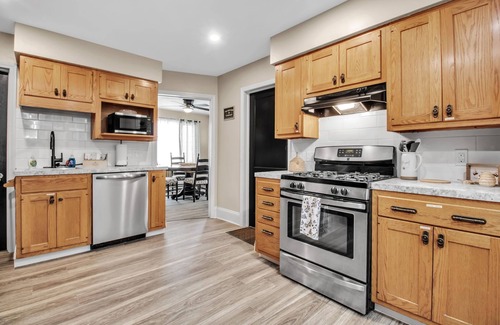 Buffalo Apartamento | Stylish Two Bedroom Retreat near Buffalo