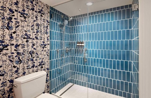 Glencoe Hotel | Stylish Unit w/ Outdoor Pool by Bush Presidential Center