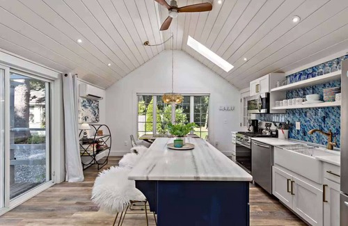 Yarmouth Port Casa | Stylish Updated Home, walk to Dennis Pond, Hot Tub!