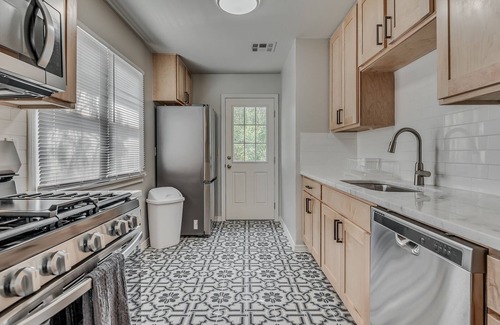 Central Oklahoma City Casa | Stylish uptown OKC Home near everything!