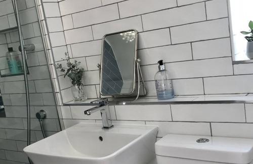 Banbury Cabaña | Stylish Victorian 2 Bed Townhouse