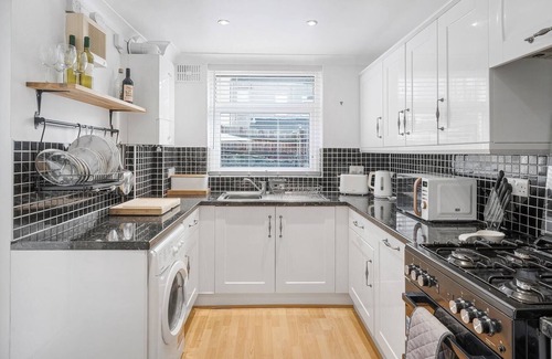 Plymouth Casa | Stylish Victorian Terrace & Patio Garden, Plymouth