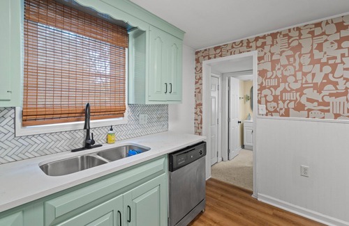 Rosedale Casa | Stylish West Plaza Retreat w/ Huge Yard, BBQ, and Games