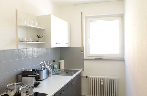 Holzgerlingen Apartamento | Stylish with Balcony, parking, Netflix