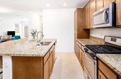Rialto Casa | Stylish Woodcrest Castle