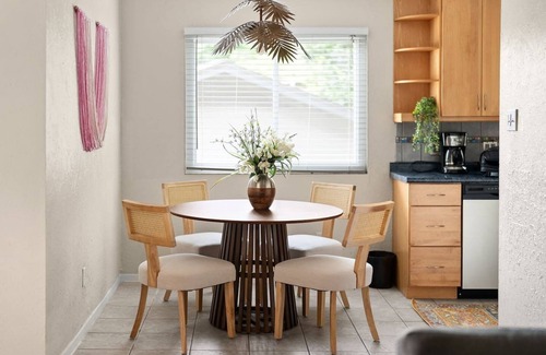 Barton Hills Casa | DesignerMai'sHome@Barton