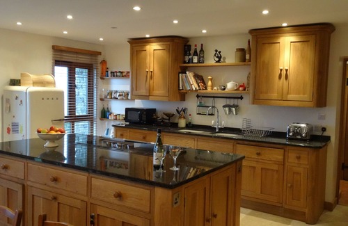 Llanwrtyd Wells Casa | Granero con estilo convertida en Llanwrtyd Wells, tiene capacidad para 10 personas, vistas espectaculares