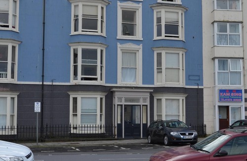 Aberystwyth Apartamento | Elegante apartamento amueblado frente al mar en Mid Wales