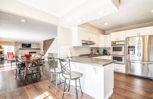 Studio City Casa | Stylishly Furnished Home Nestled in Hollywood Hills with Wow Views