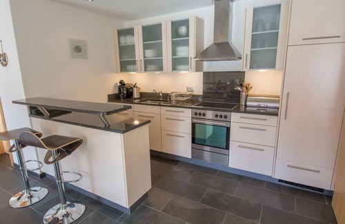Adelboden Apartamento | Apartamento nuevo y elegante para 4 personas, cerca de los teleféricos.
