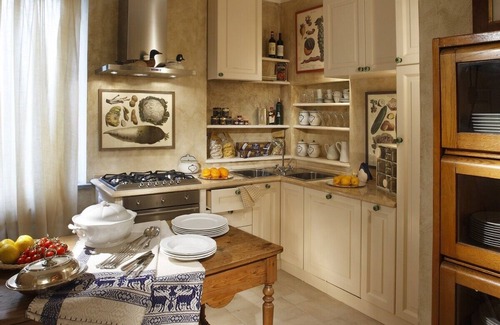 Old Town Apartamento | Elegante apartamento de 170 m2 reformado en el centro antiguo de Perugia, zona tranquila.