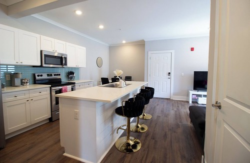 Port Wentworth Apartamento | Stylist 2-bedroom apartment with AC, fitness room in awesome Port Wentworth