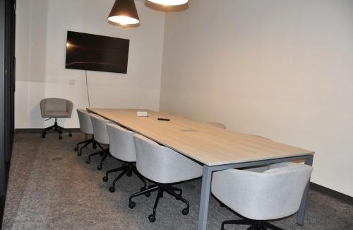 Wilshire Center Apartamento | Stylist Downtown LA Gateway- Studio Apt