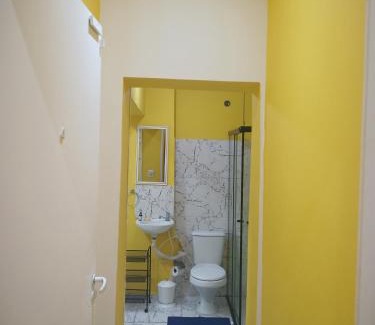 Campinas Casa | Suíte 4 twin com banheiro privativo em Campinas próximo a rodoviária