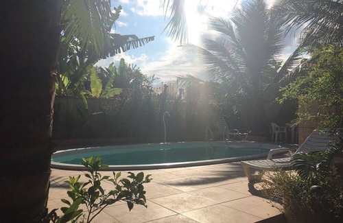 Bairro da Enseada Cama Y Desayuno | Suíte 8 com piscina e wi-fi em Caraguatatuba