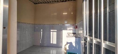 Caioba Apartamento | Suíte aconchegante e completa! Entrada independente em nova Iguaçu