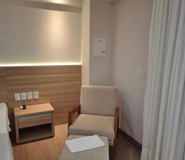 Pedra Azul Apartamento | Suíte com banheira de hidromassagem - Vista Azul