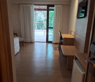 Pedra Azul Apartamento | Suíte com banheira de hidromassagem - Vista Azul