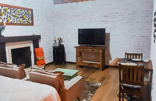 Monte Verde Chalet De Esquí | Suíte Com Hidromassagem