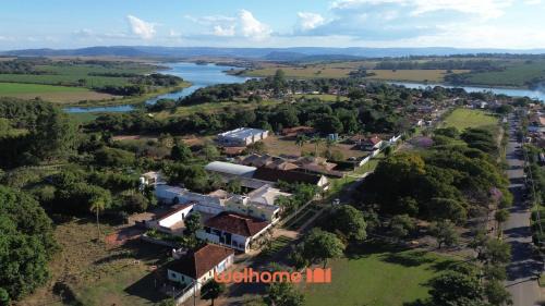 Delfinopolis Hotel | Suíte em Delfinópolis com Natureza e Charme