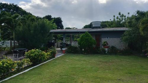 Camaragibe Casa | Suíte em uma reserva ambiental com piscina