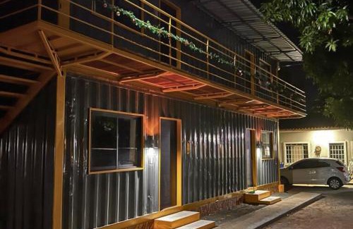 Cacari Apartamento | Suíte Luxo contêiner no Caçari