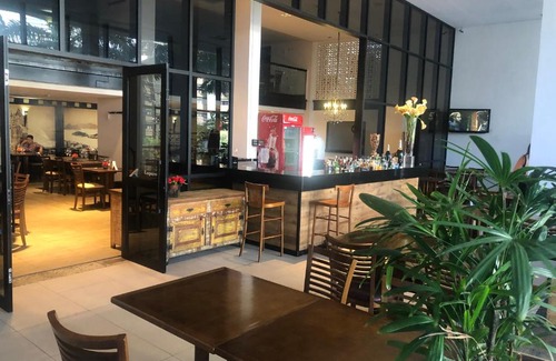 Caminho das Arvores Apartamento | Suíte particular em Hotel