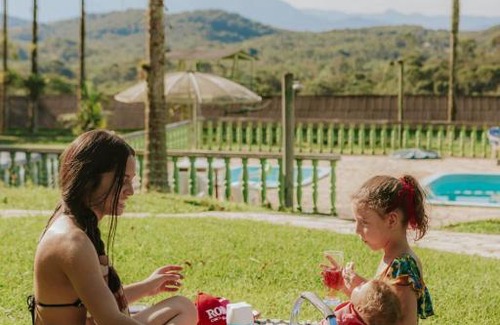 Antonina Casa | Suítes Romanetto com Piscina e Vista - Antonina