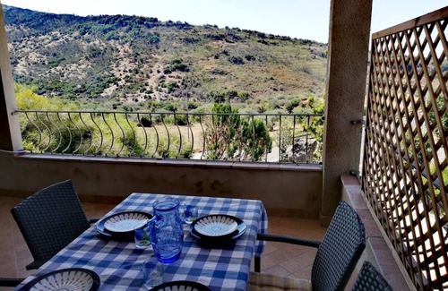 Cuglieri Apartamento | Apartamento de girasoles a 15 minutos del mar