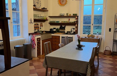 Fargues-sur-Ourbise Casa | Sublime 16thC Chateau for groups