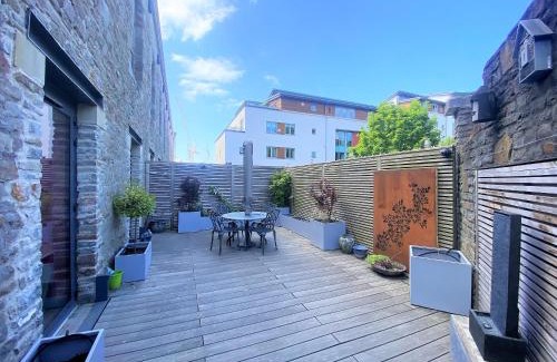 Canon's Marsh Apartamento | Sublime waterfront retreat with private terrace