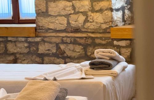 Gjirokaster Hotel | Submarine 105 Rooms