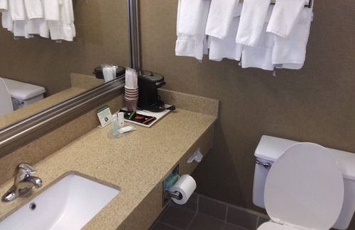 Lindbergh Lawns Hotel | Suburban Studios Syracuse Fairgrounds
