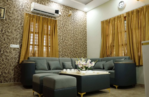 Rudrapur Complejo | Sudhir Resort – Scenic Getaway in Uttarakhand for Stays, Parties & Events