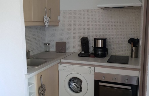 Valras-Plage Apartamento | Cabina de estudio para 4 personas de 25 metros cuadrados renovada a principios de 2019.