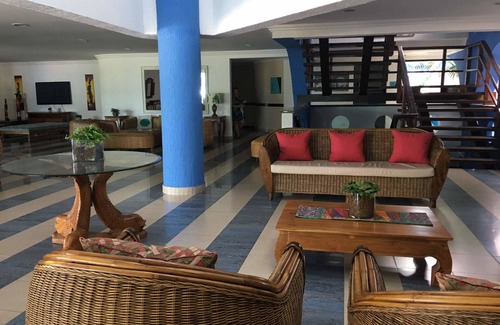 Taperapua Beach Hotel | Sueds Plaza