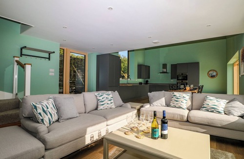West Meon Cabaña | SUETTS FARM BARNS, family friendly, with a garden in Bishop's Waltham