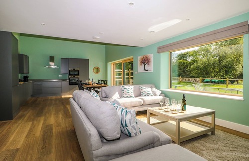 West Meon Cabaña | SUETTS FARM BARNS, family friendly, with a garden in Bishop's Waltham