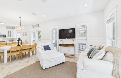 Village of Sugar Beach Casa | Sugar Hill Hang-Pool, Golf Cart, Dogs OK, Sleeps 12